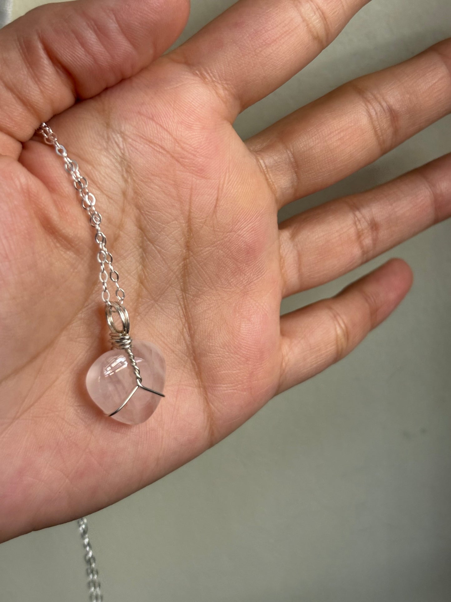 Rose Quartz pendant Necklace